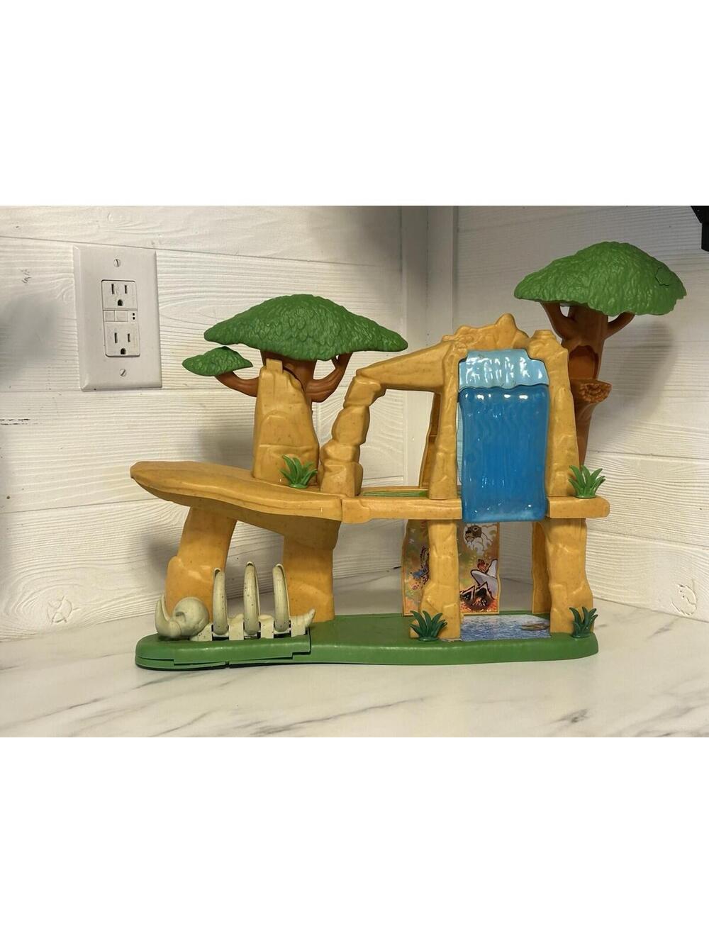 Classic Disney Lion King Guard Defend The Pride Lands Playset No Cage Disney Set